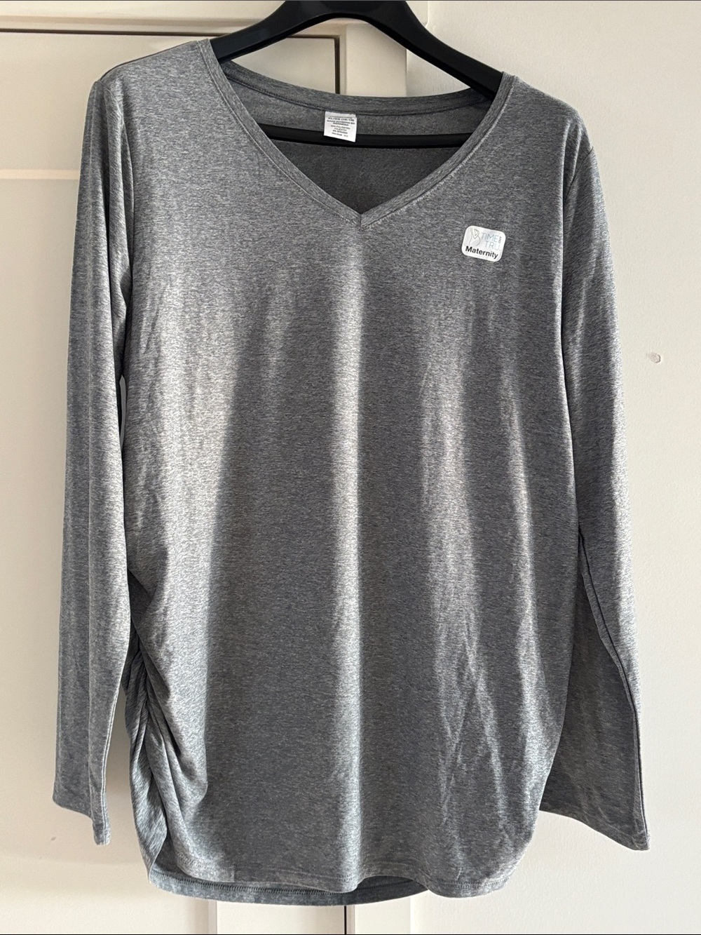 Time and Tru Gray Long-Sleeve V-Neck Bath Shirt